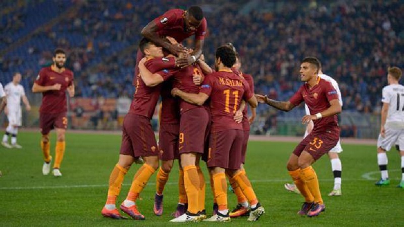 Uno strepitoso Dzeko e Perotti danno spettacolo all’Olimpico. Roma qualificata ai sedicesimi di Europa League.