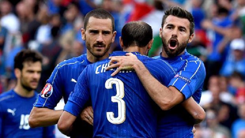 Italia-Spagna 2-0 siamo ai quarti! Chiellini e Pellè affondano la Roja.