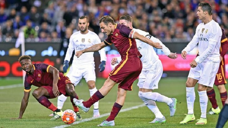 Le imprese della Roma in Europa: Totti riscrive la storia al Bernabeu