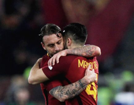 Roma-Torino 3-0: le pagelle. Alisson salva, Manolas la sblocca. De Rossi, gol con dedica. Ora testa allo Shakhtar