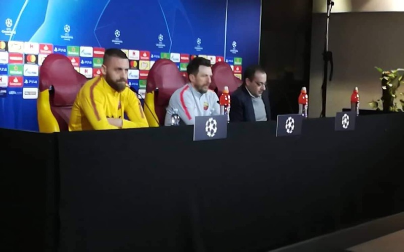 Di Francesco e De Rossi caricano la Roma: “Contro il Porto per ritrovare sorrisi ed entusiasmo”