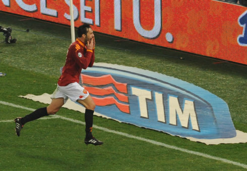 2009, Roma-Lazio 1-0. Dalla delusione all’estasi. La notte indimenticabile di Marco Cassetti