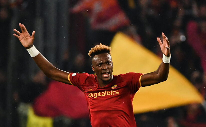 Roma-Leicester 1-0, le pagelle: Abraham pilota i giallorossi a Tirana, Smalling allaccia le cinture. Zalewski giovane veterano, ipnosi Pellegrini 